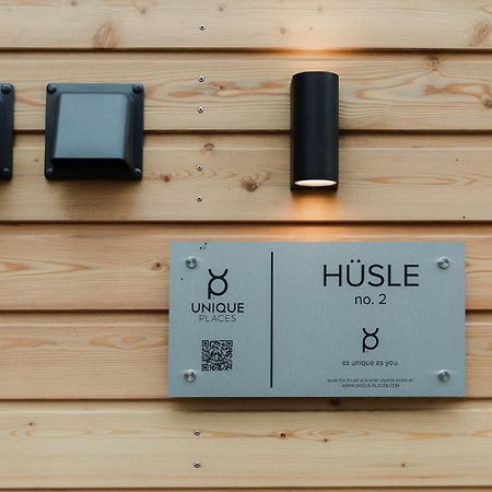 Neue Stylische Huesle By Unique Places 布鲁登茨 外观 照片