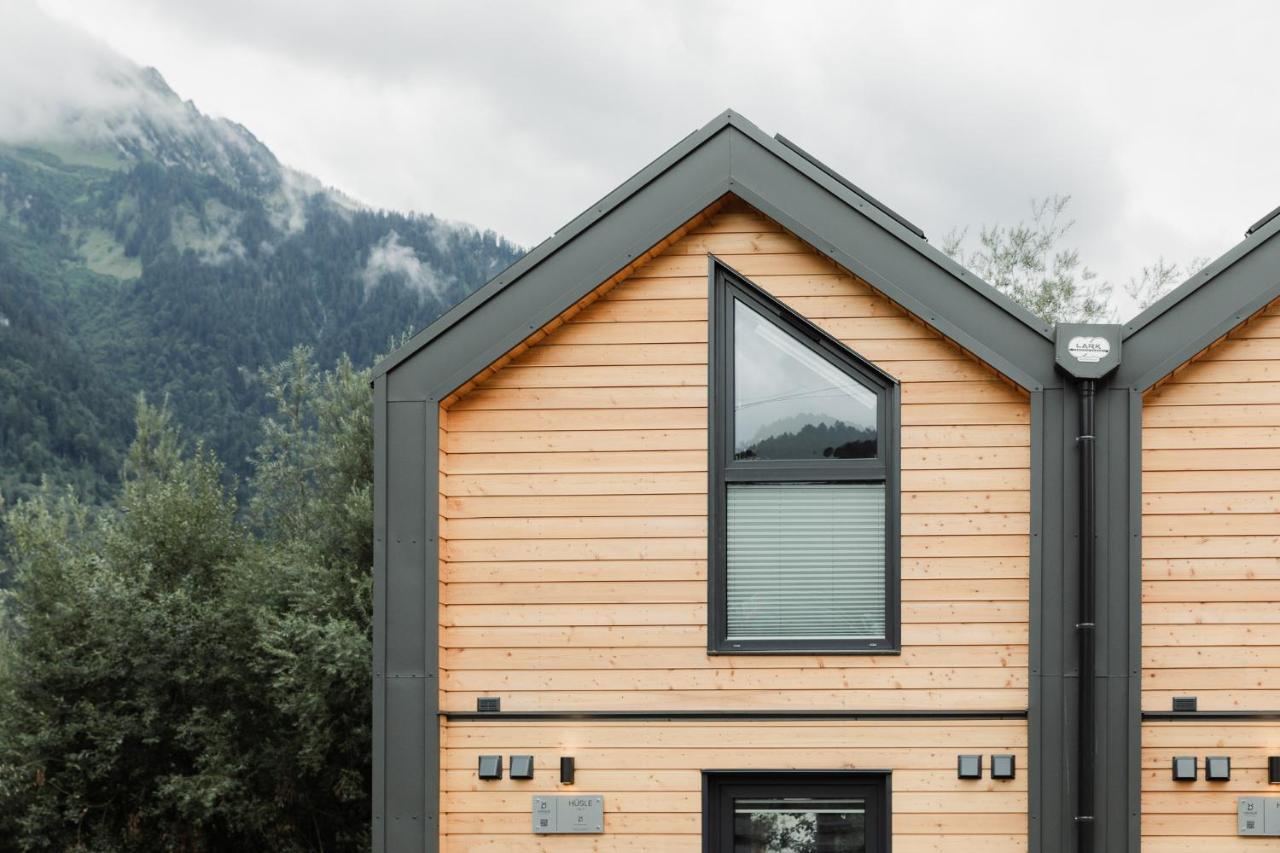 Neue Stylische Huesle By Unique Places 布鲁登茨 外观 照片