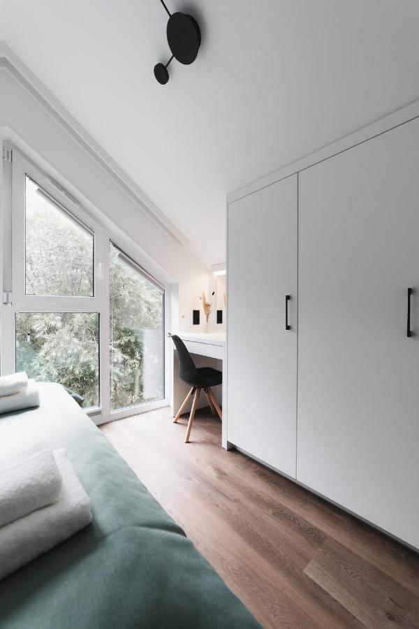 Neue Stylische Huesle By Unique Places 布鲁登茨 外观 照片