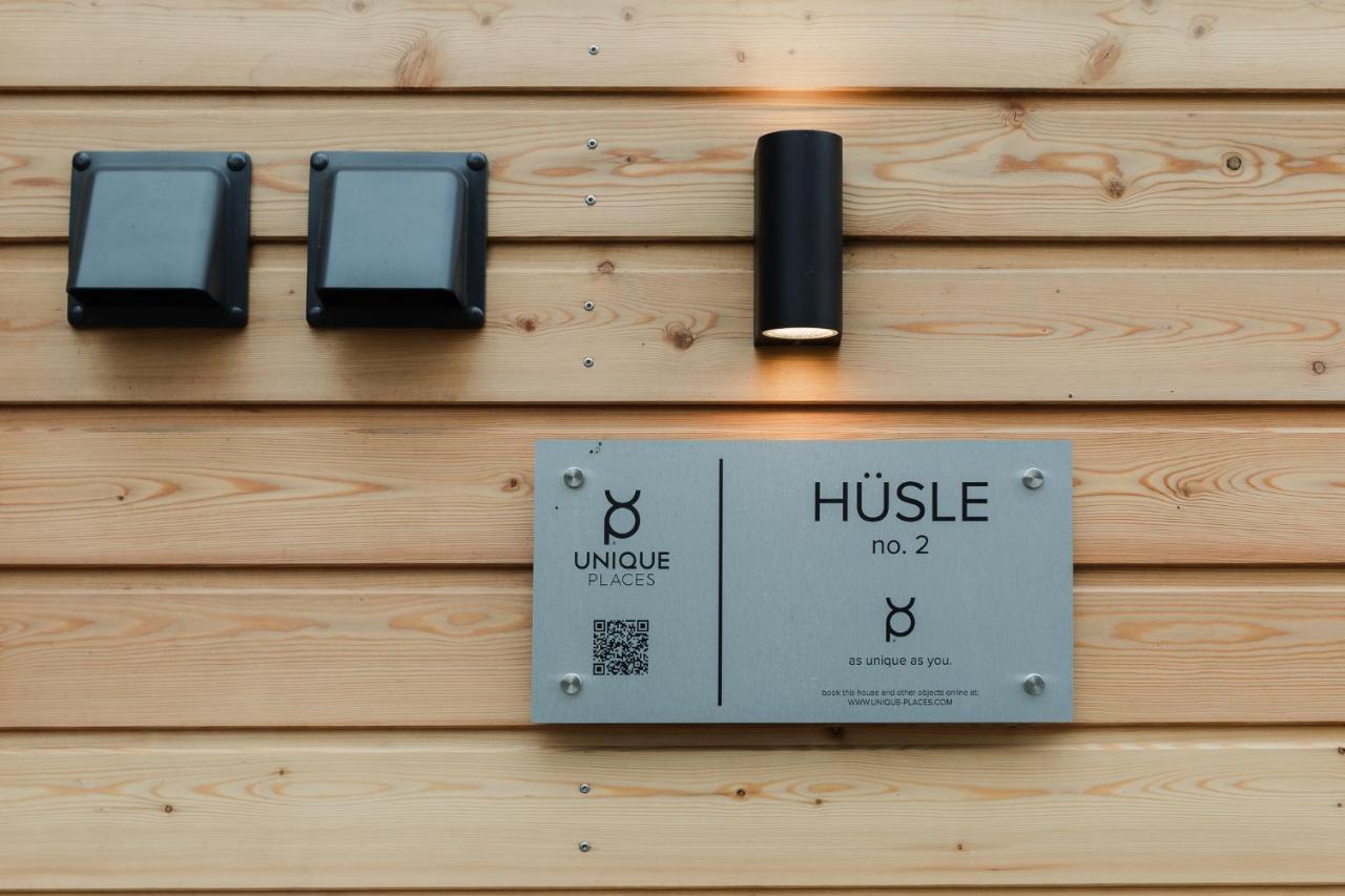 Neue Stylische Huesle By Unique Places 布鲁登茨 外观 照片