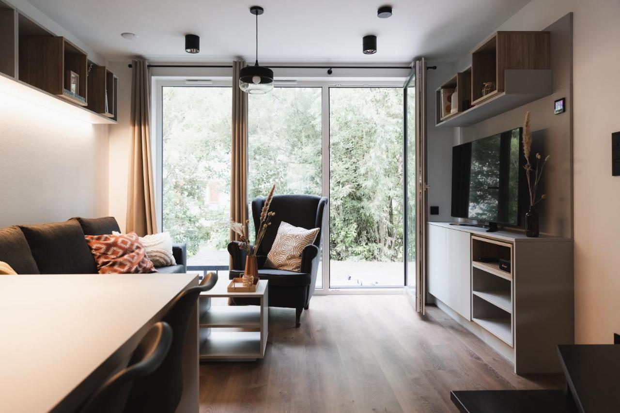 Neue Stylische Huesle By Unique Places 布鲁登茨 外观 照片