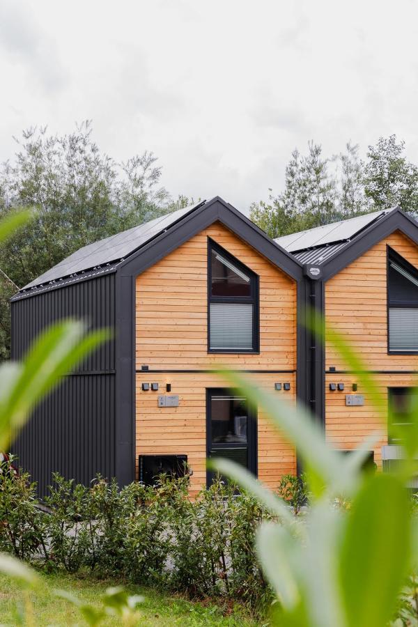 Neue Stylische Huesle By Unique Places 布鲁登茨 外观 照片